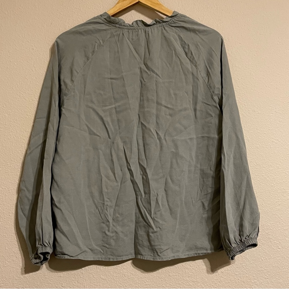CLOTH AND STONE Green Raglan Ruffle Neck Blouse - Picture 4 of 10